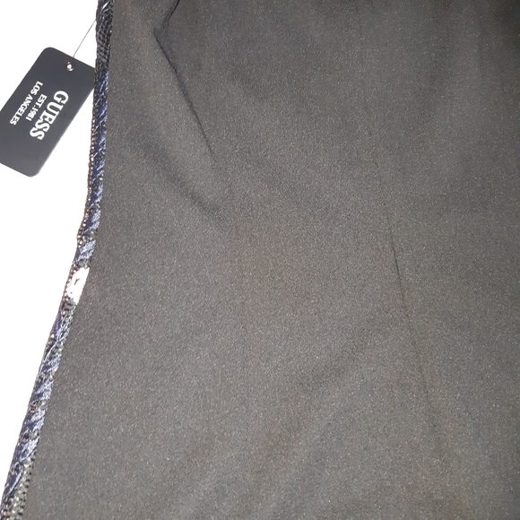 Floral Embroidered Sheath Dress - Picture 13 of 16